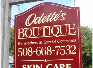 Odetts Boutique-wooden sign